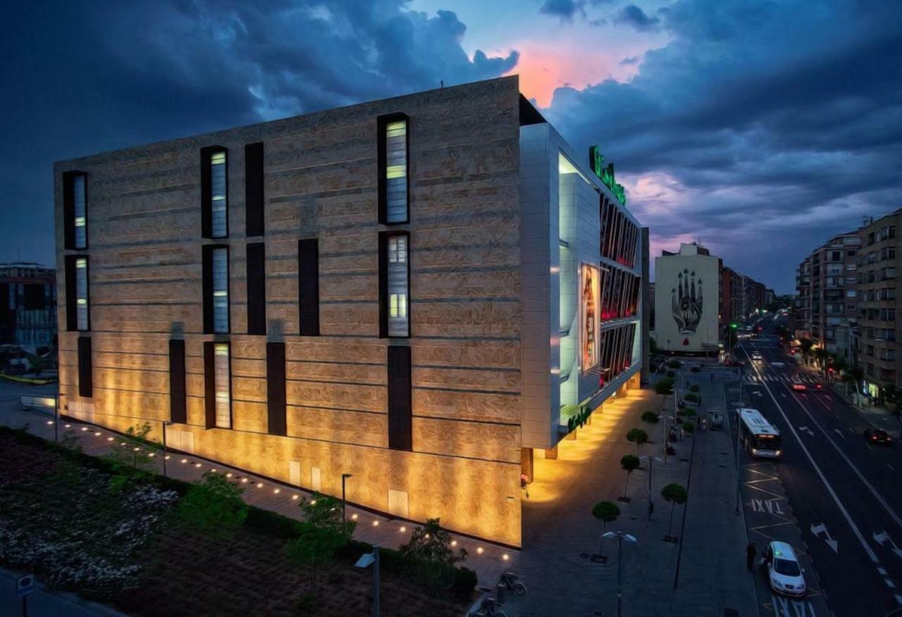 Apartamento Espacioso Frente Al Corte Ingles Con Plaza De Garaje Gratis - Vu75 Salamanca Exterior photo